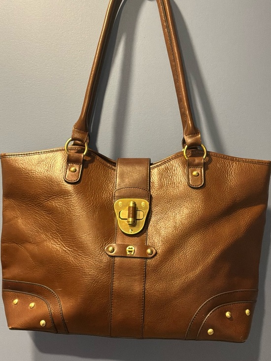 Etienne Aigner Handbags - Etienne Aigner Vintage ‘90s Brown Leather Shoulder Tote